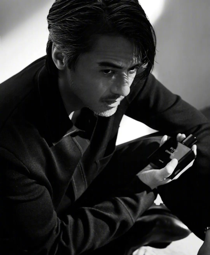 从美少年到帅大叔的冯德伦赏色