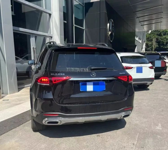 △郑先生购买不到一月的进口奔驰车