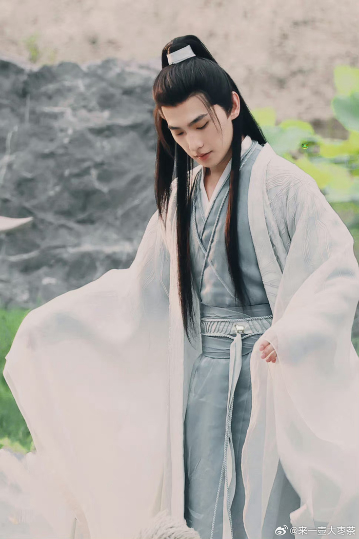 啊啊啊啊啊古装杨洋真的很好看我说!|杨洋|路透|韩立_新浪新闻