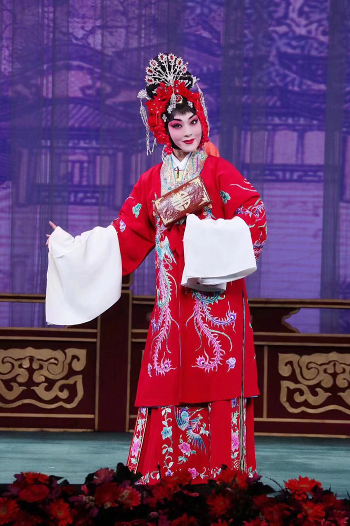 潜心问艺静待花开 笃行致远鹍鹏翅展 ——记优秀刀马旦演员王晓丽倾情