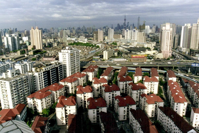 1990年代，蕃瓜弄小区进行了平改坡改造。