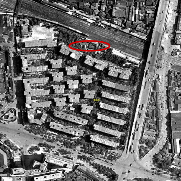 俯瞰1960年代改造后的蕃瓜弄。红圈处是当时保留的“滚地龙”展示区。图片来源网络