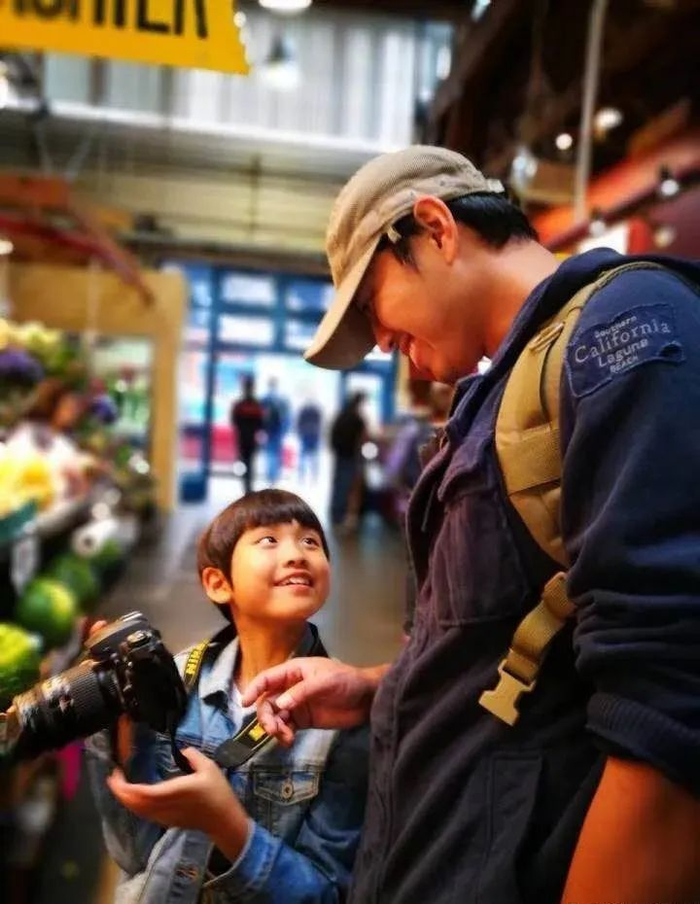 住顶级豪宅,20年不上班,被女儿痛苦"折磨"|水哥|清华大学|王昱珩_新浪