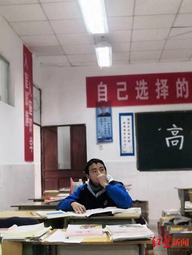 ▲木乃约热在学校学习