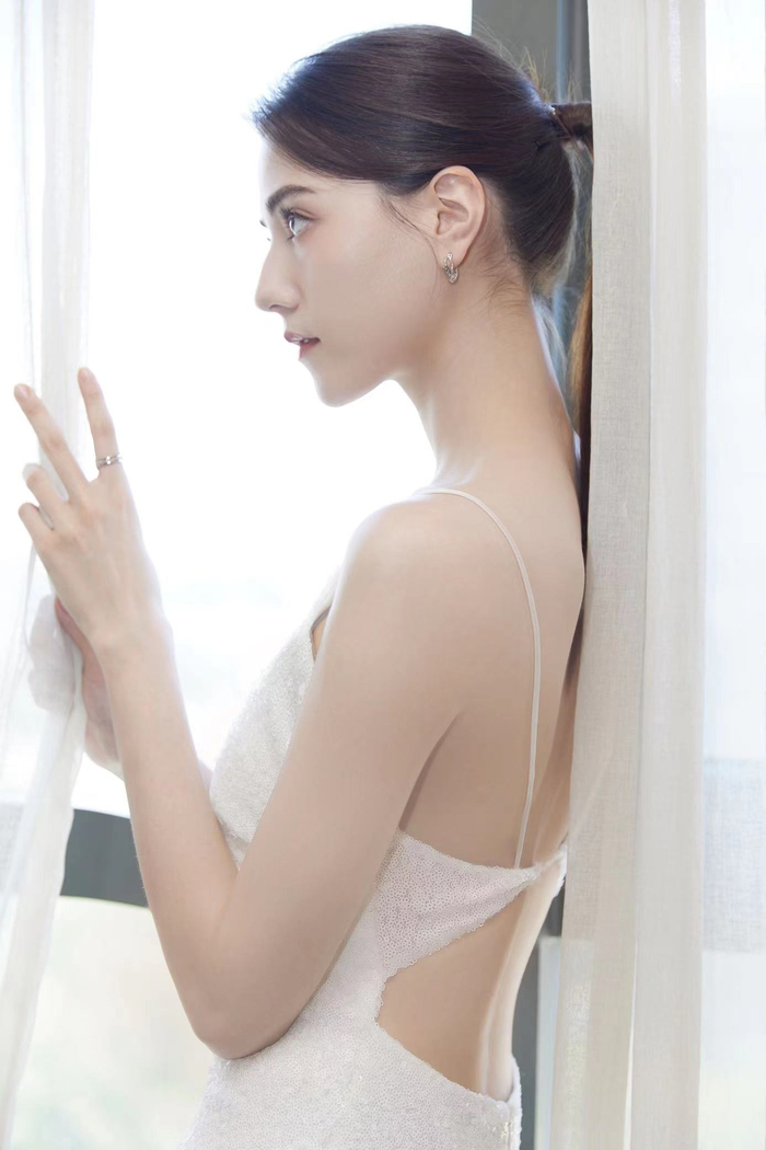 娜然早年曾出演过周杰伦的歌曲《告白气球》MV。  受访者供图