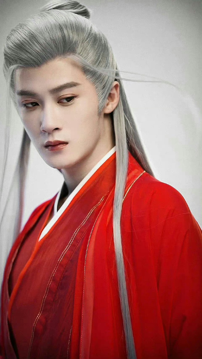 檀健次这套红衣白发造型真的好帅……|檀健次|白发_新浪新闻