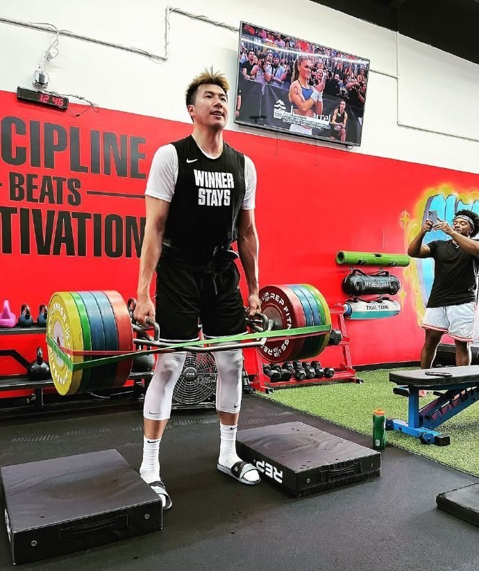 曝北控送走邹雨宸交易到宁波队从希望之星成玻璃人太可惜