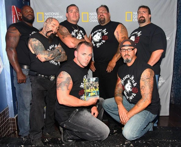 硬汉动物营救组织