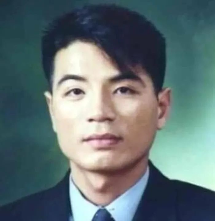 《韩国雨衣杀手：全面追缉柳永哲》剧照