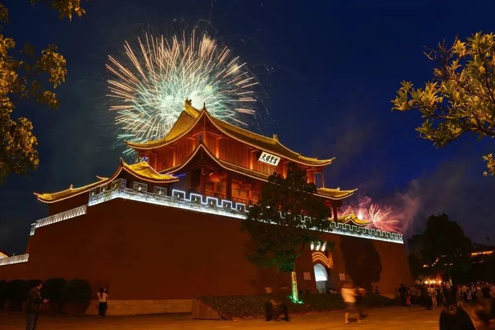 今年巍山火把节活动有新花样|红河哈尼族彝族自治州_新浪新闻