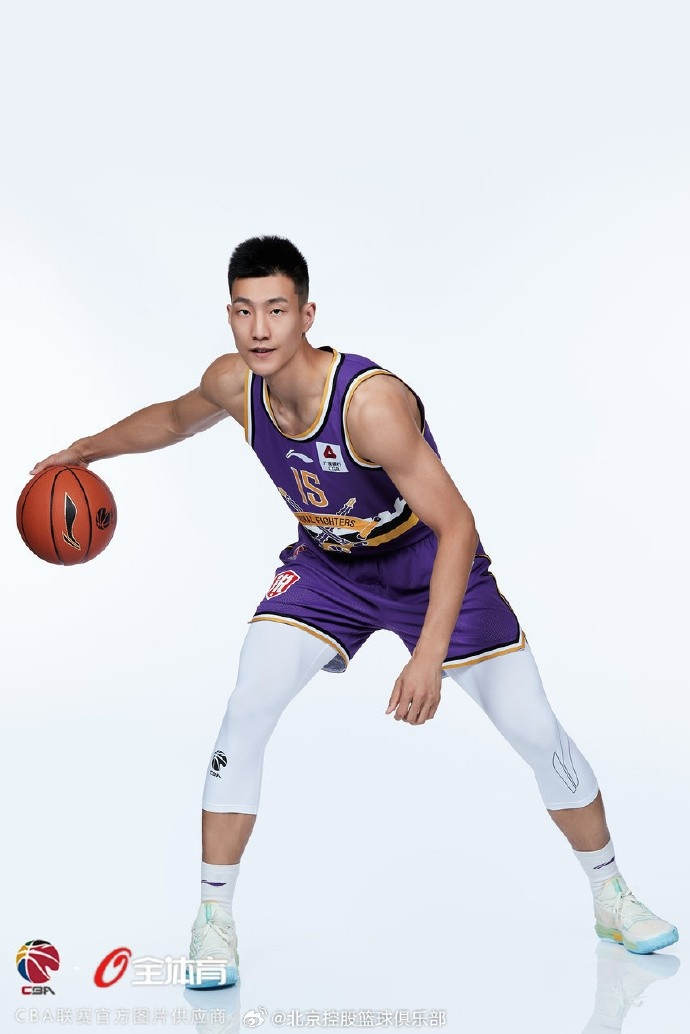 祝李玮颢26岁生日快乐!98|李玮颢|北控男篮_新浪新闻