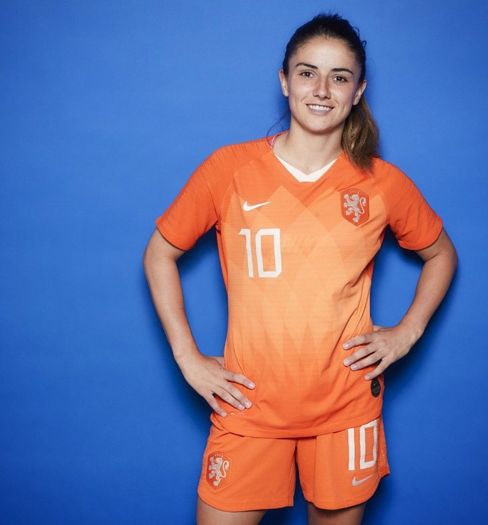 荷兰女足_新浪新闻