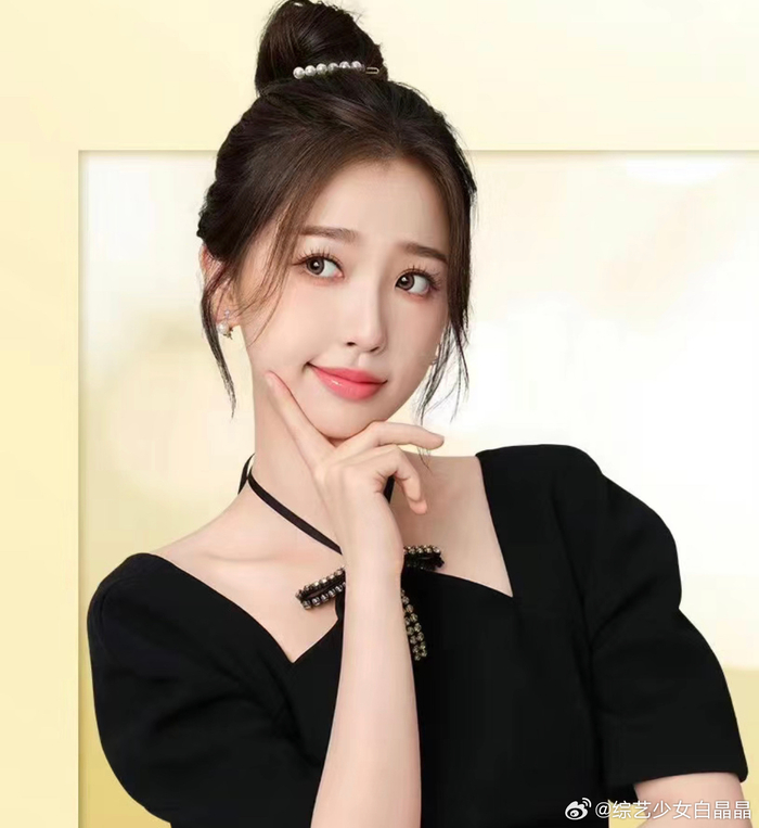 小虞丸子头小合集来啦～我的女鹅给我亲一口|丸子头|虞书欣_新浪新闻