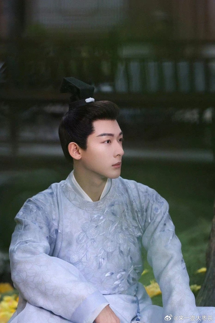 张晚意古装真的很绝 就是一种很正的感觉,谁懂啊!|张晚意_新浪新闻