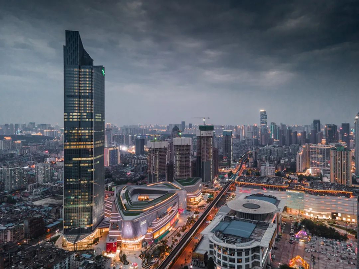 △恒隆广场与武展    图源：吴文培