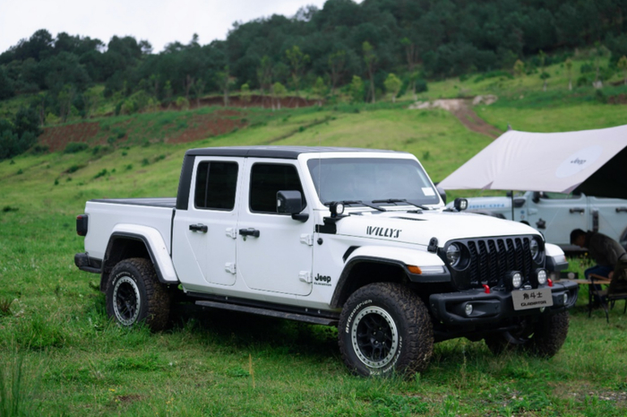 新款jeep牧马人正式上市 售49.99万起__财经头条