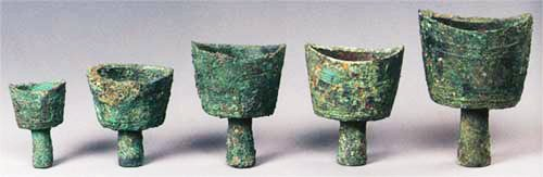 河南省安阳市妇好墓出土的铜铙。图片来自：河南博物院