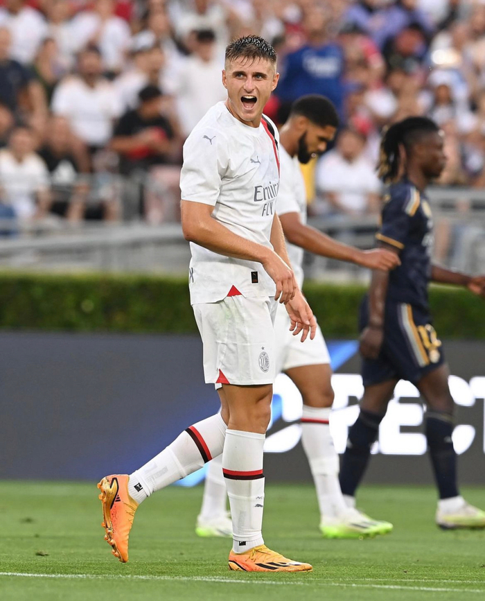 洛伦佐·科隆博|洛伦佐|科隆博_新浪新闻