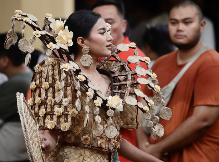 菲律宾举行睡莲节|睡莲|菲律宾|服饰_新浪新闻