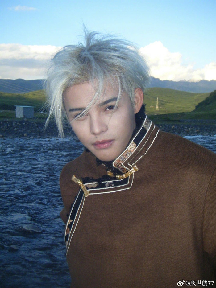 我还是忘不了这个名场面 这马他满月了吗|满月|失败|殷世航_新浪新闻