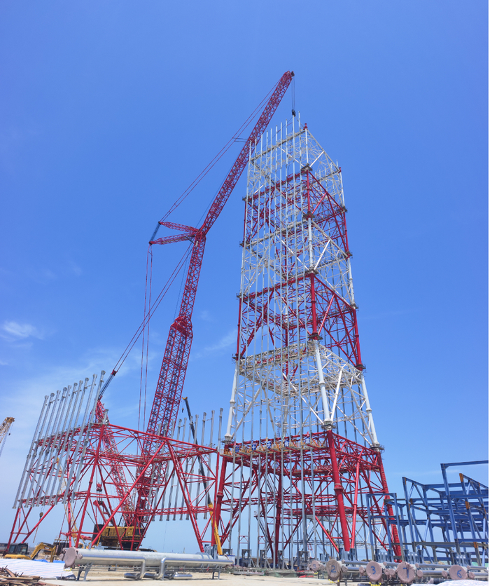 裕龙炼化最高火炬塔架成功封顶,你知道火炬塔的作用吗?