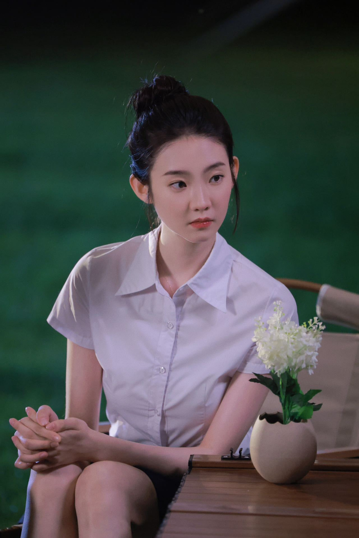 张艺凡笑起来真的好甜啊!|张艺凡|施柏宇|满眼_新浪新闻