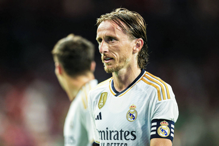 皇马2-0曼联获胜,何塞卢破门,贝林厄姆建功……|皇马|曼联|何塞卢