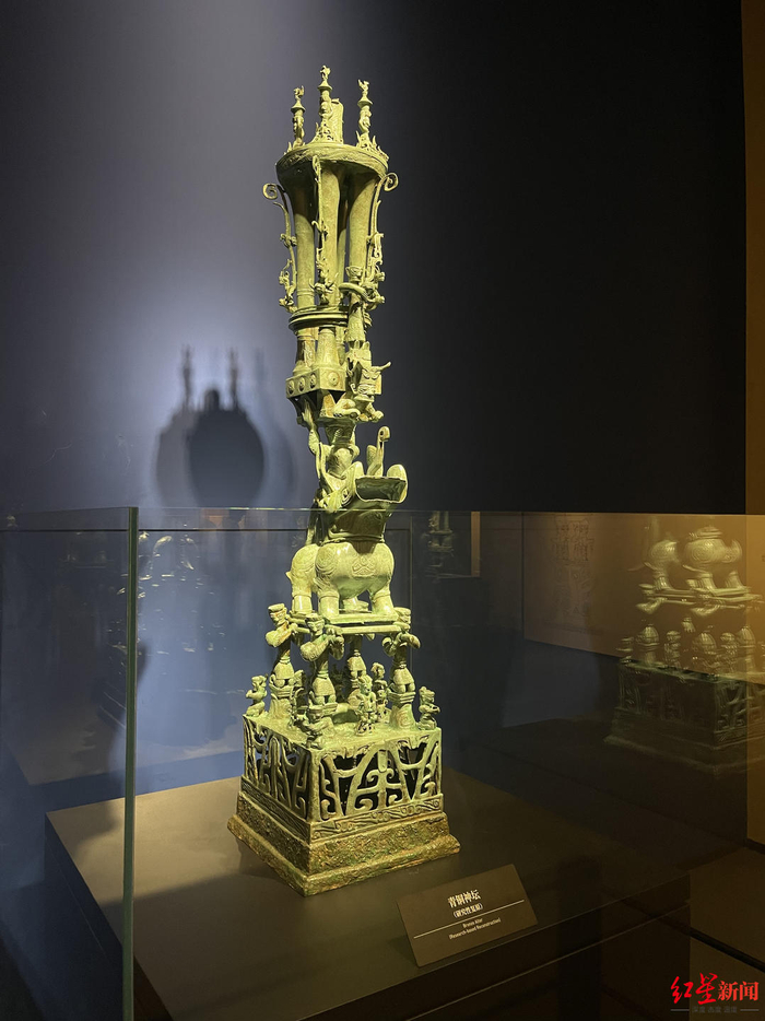 青铜神坛组合首次对外披露三星堆博物馆新馆惊艳亮相600余件文物首次