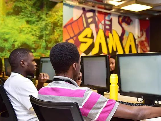 SAMA公司员工，图片来自官网