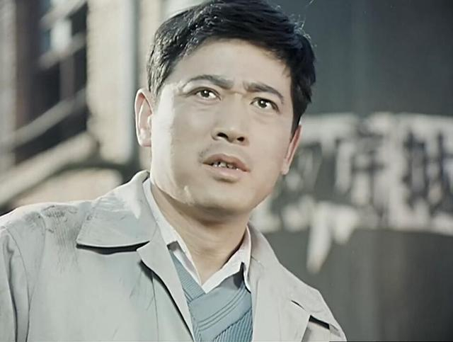 又一位老演员去世 杨丽萍老搭档 童自荣夸他嗓子好 海清称他充满父爱
