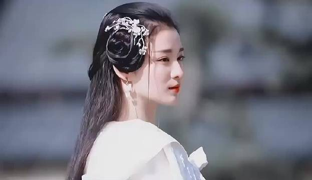 其实有很多人喜欢王楚然是因为将军在上的表妹滤镜吧
