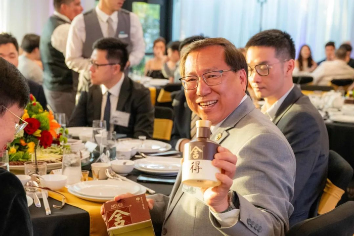 郭广昌不爱金徽爱舍得|金徽酒|郭广昌|豫园股份_新浪新闻