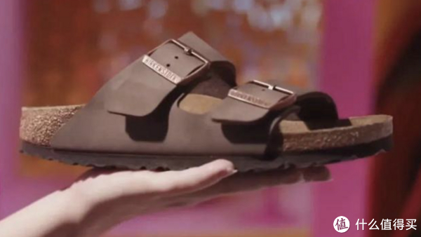 勃肯鞋哪一个颜色耐看 勃肯鞋窄版和常规版的区别有哪些