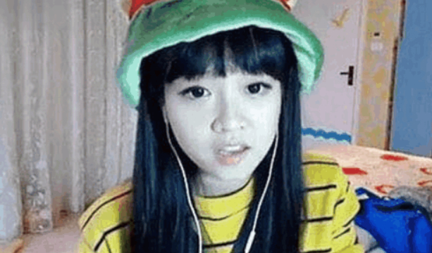 冯提莫早期直播画面