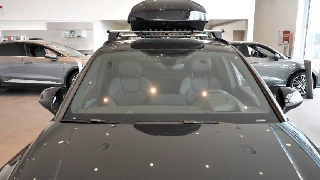 这个是奥迪q5sportback车顶这个行李架至少让印象分降低3分