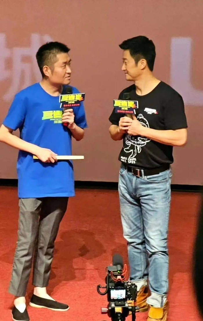 吴京新片首映王宝强助阵,外国演员集体缺席,一句话展现大国自信