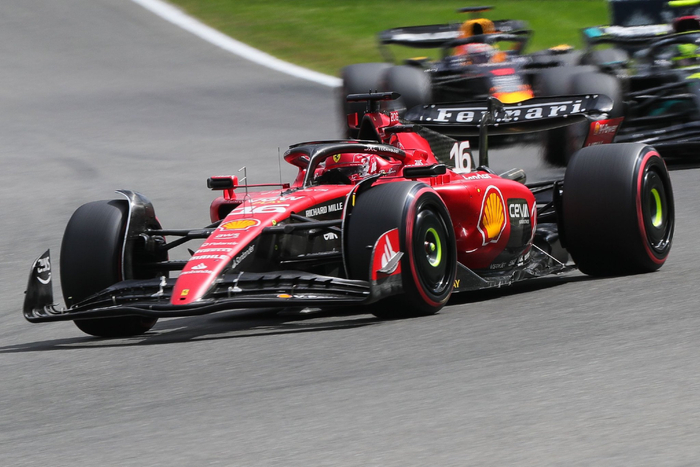 赛车——f1比利时大奖赛赛况|维斯塔潘|比利时|红牛车队_新浪新闻