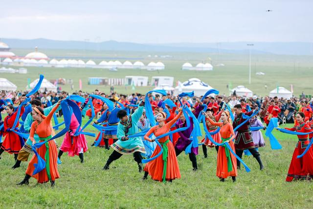 锡林郭勒那达慕精彩开幕,草原上的盛会,来一场"非遗文化"之旅|草原_新