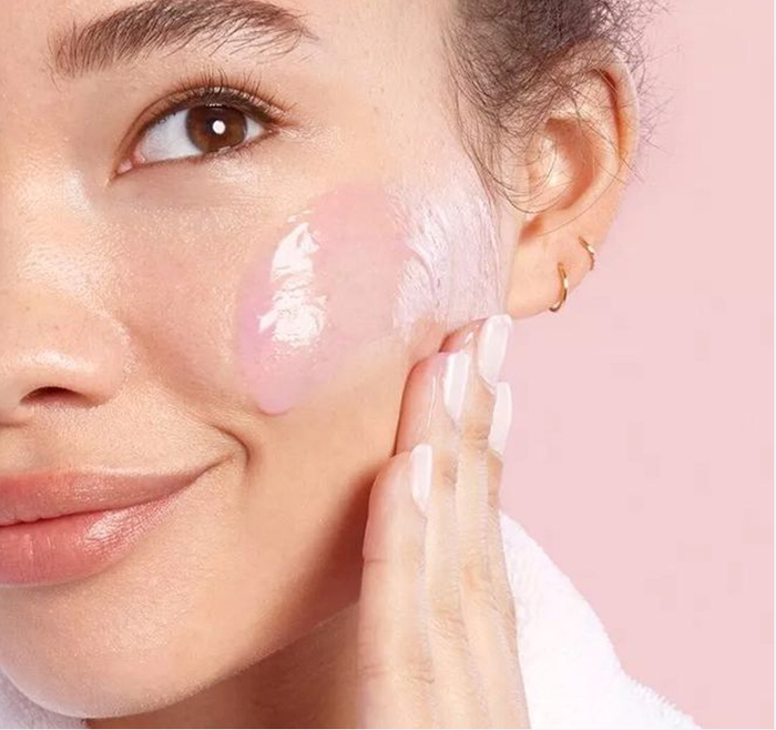 夏季烈日灼伤四步修复皮肤