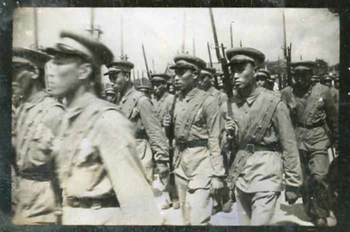 1950年八一建军节。王达理 图