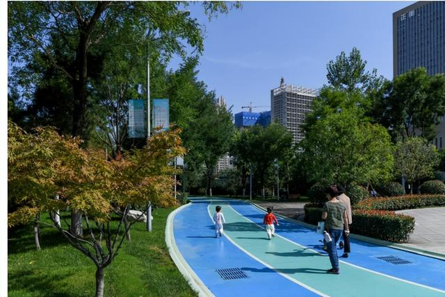 西安最美健步路线推荐航天基地星河运动公园