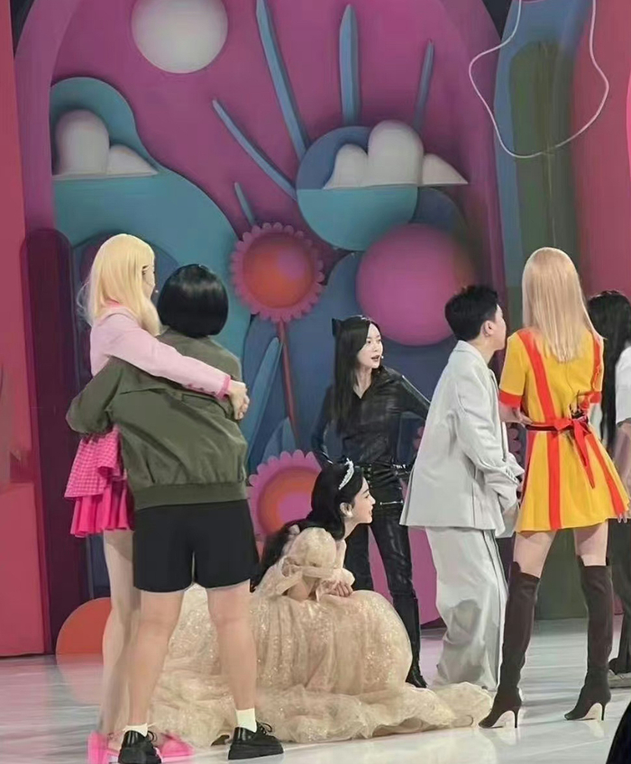 angelababy穿公主裙了,这个造型锁死好吗!|公主裙|造型|公主_新浪新闻