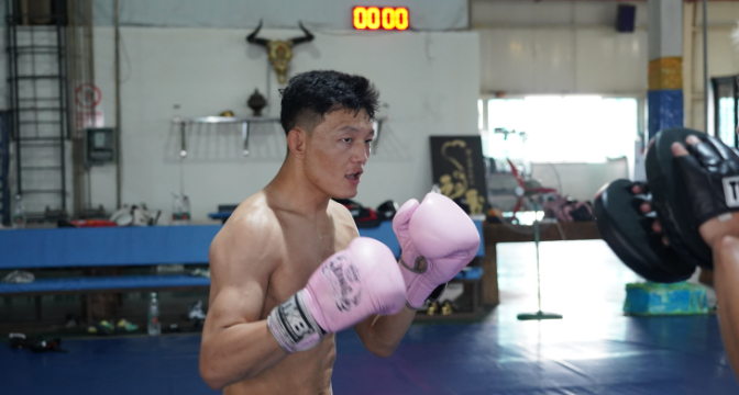 ▲7月10日下午，苏木达尔基在训练。新京报记者徐雪飞摄