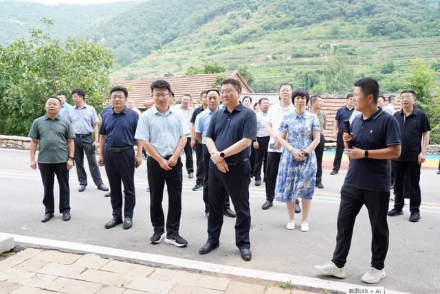 聊城冠县张学宏张志刚带队到临沂市济宁市考察学习乡村振兴示范区建设