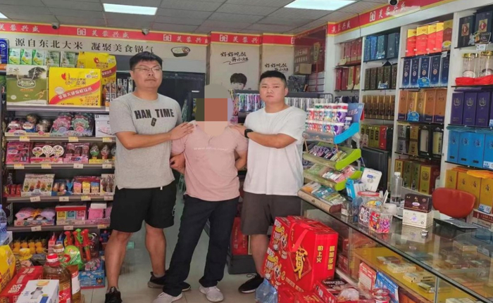 江西南昌市公安局主动研判，在本地抓获广东在逃20年命案逃犯杨某某