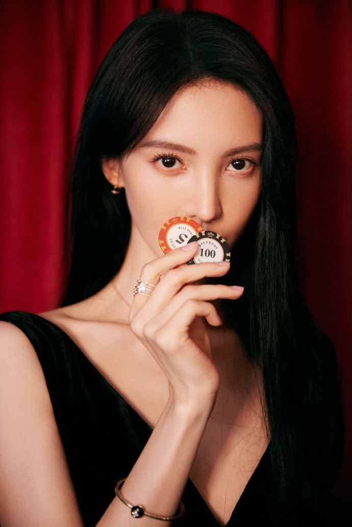 我说金晨是颜值天花板级别应该没有人会反对吧……|金晨_新浪新闻