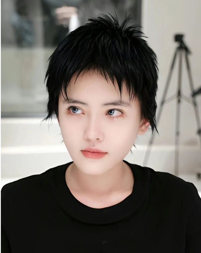 狗啃刘海,初恋头,微卷长发,个性减龄还温柔,你喜欢吗|发型|刘海|初恋