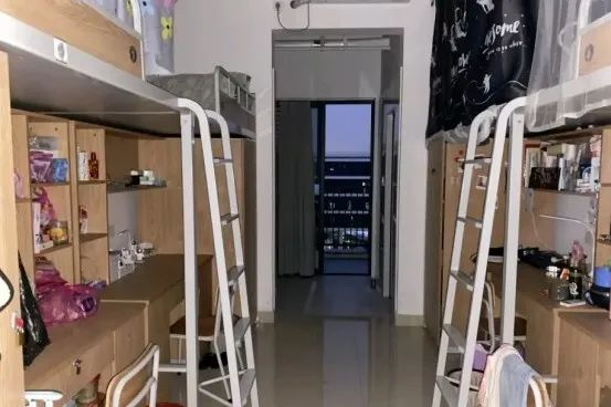 国内专科院校宿舍素颜照曝光,你被哪所录取?