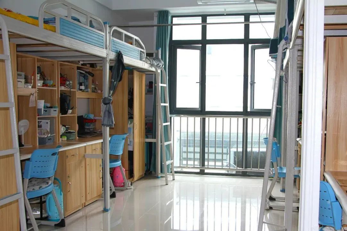 国内专科院校宿舍素颜照曝光,你被哪所录取?