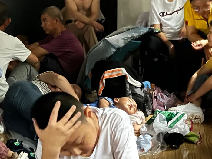 安家庄村大礼堂内。受访者供图